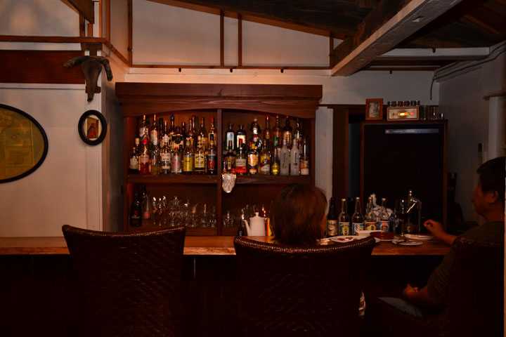 bar costilla（バル コスティーリャ）の雰囲気