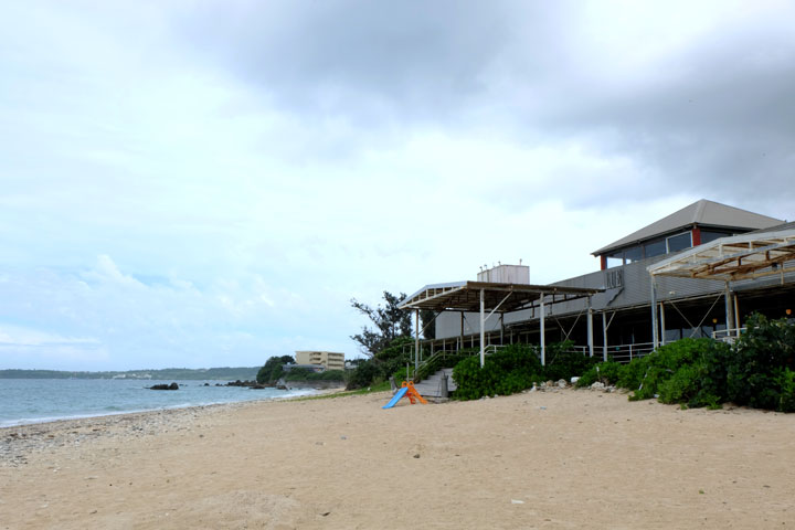 HOTEL&RESTAURANT On the beach LUE
