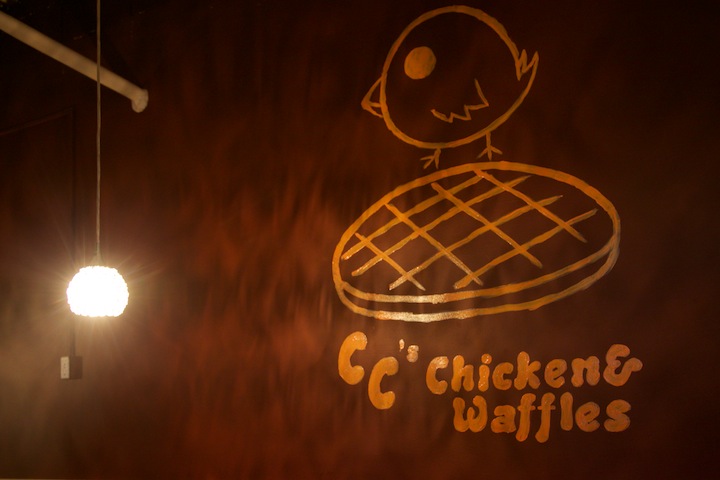 CC's Chicken&Wafflesの店内
