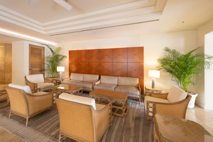 ナハテラスエントランス