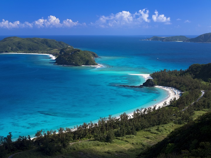 座間味島 高月山公園からの海の風景