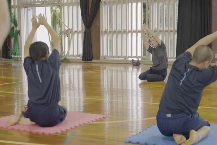 体を整える大切さを子どもたちに伝え、子どもたちも自分の体の変化を楽しんでいます