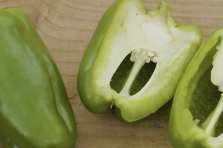 安心安全な管理で育つピーマン