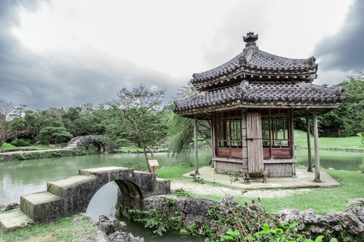 琉球王家最大の別邸「識名園」