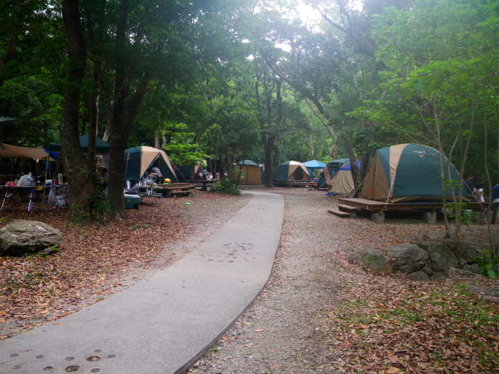 「比地大滝」のキャンプ場