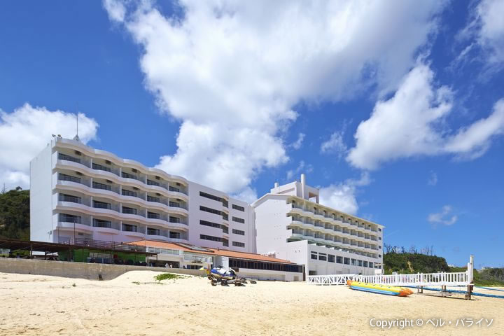 浜辺に建つホテル、「ベル・パライソ」
