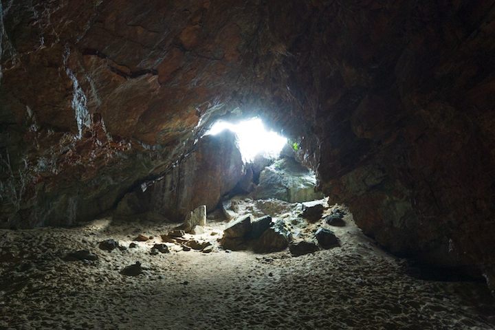 クマヤ洞窟