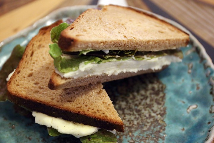 県産食材をつかった季節のサンドイッチ