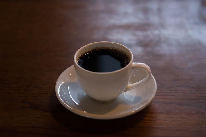 情熱を絶やさない焙煎士が淹れる1杯の珈琲「Tettoh Coffee」（うるま市）